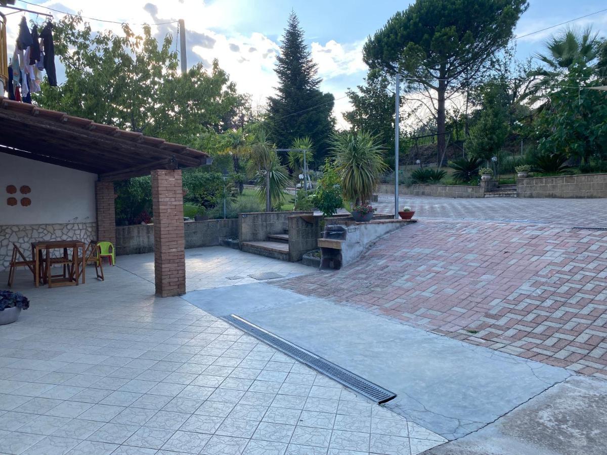 A Casa Di Nonna Emilia Bed & Breakfast Campagna Luaran gambar