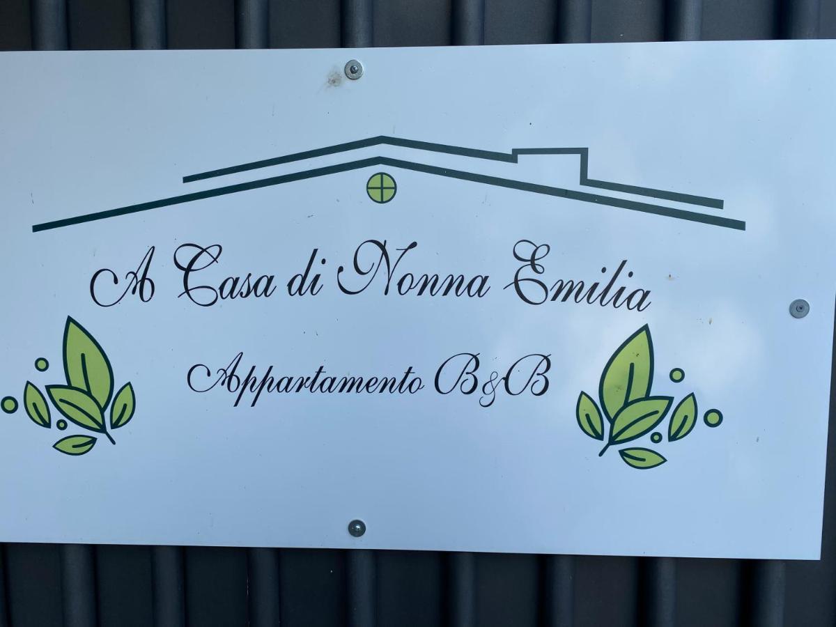 A Casa Di Nonna Emilia Bed & Breakfast Campagna Luaran gambar