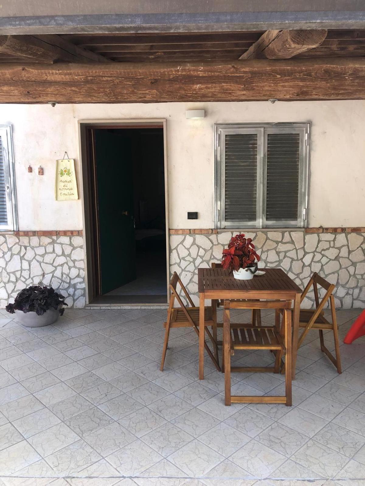A Casa Di Nonna Emilia Bed & Breakfast Campagna Luaran gambar
